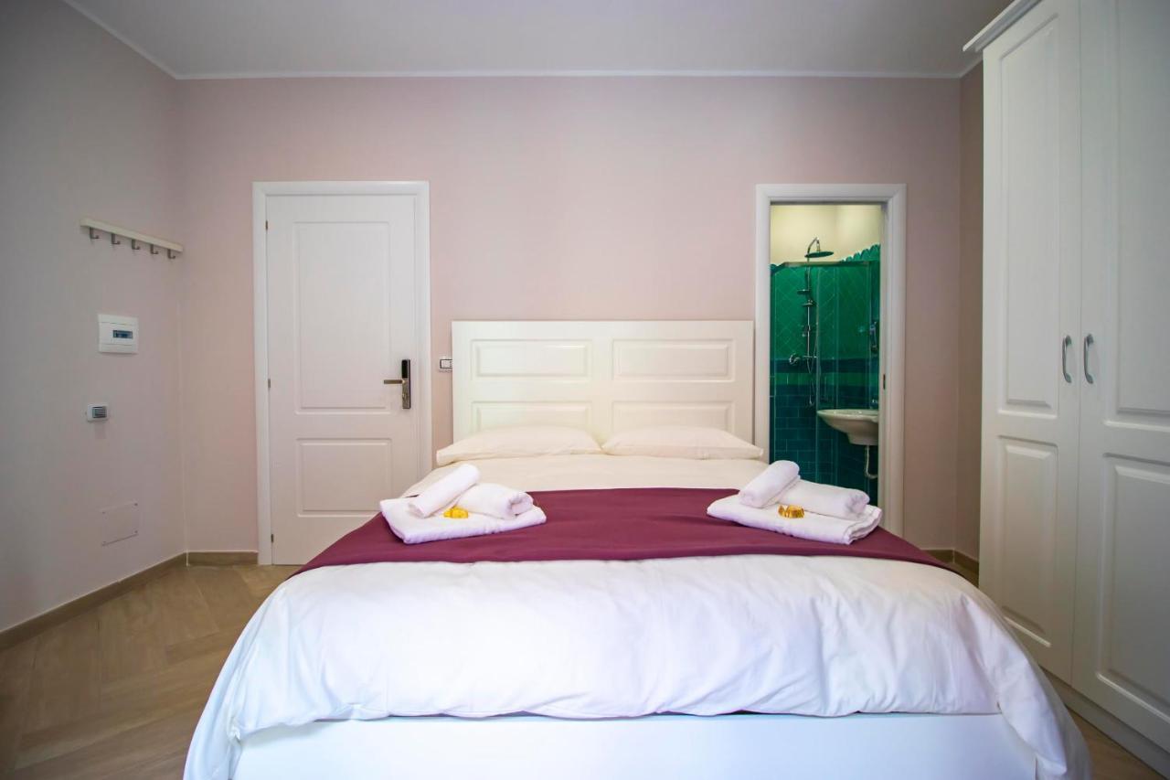 Dimora Costantino Bed & Breakfast Napoli