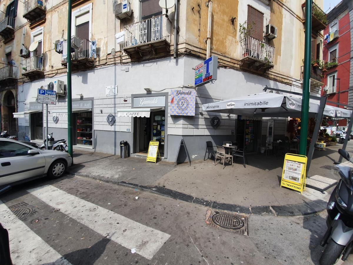 Dimora Costantino Couette-café Naples
