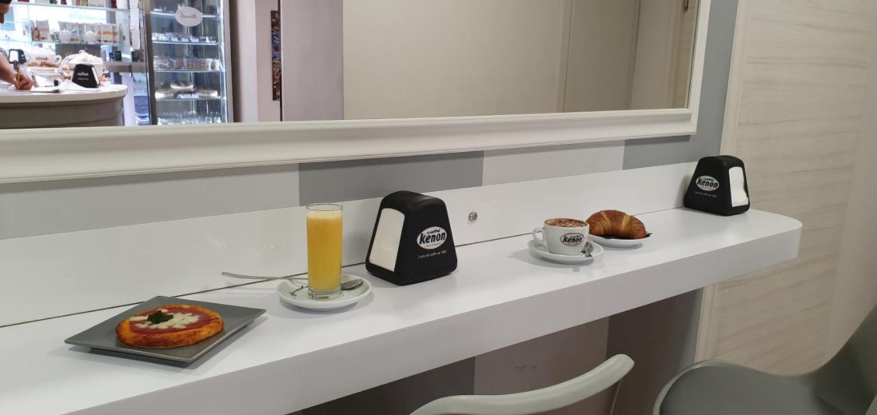 Dimora Costantino Couette-café
