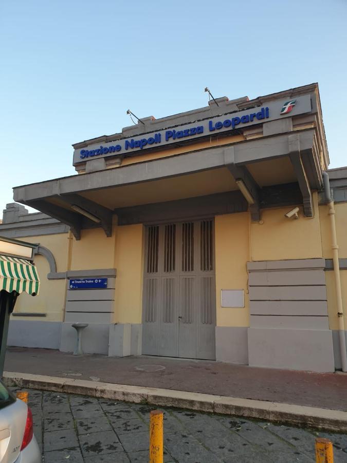 Dimora Costantino Couette-café Naples